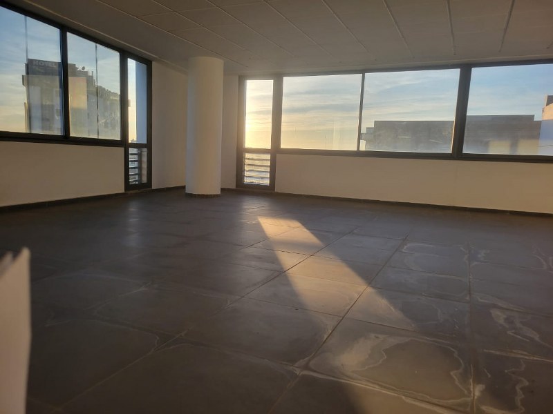 Plateau de bureau 48 m² — Aïn Sebaa