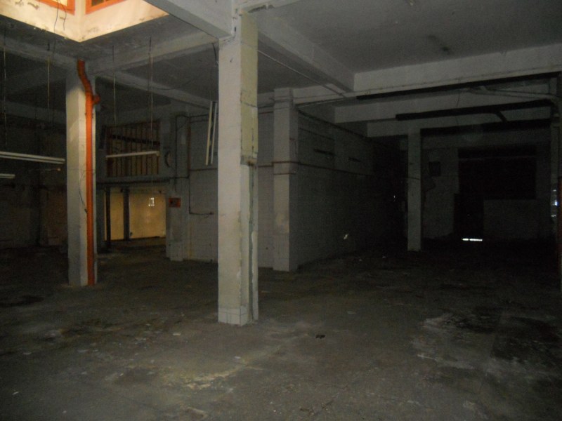 Local commercial 330 m² — Burger