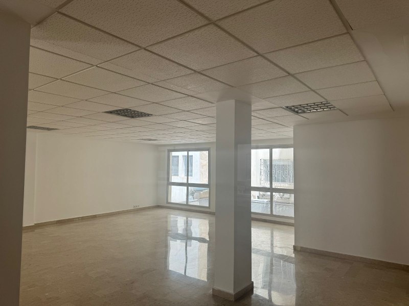 Plateau de bureau 106 m² — Racine