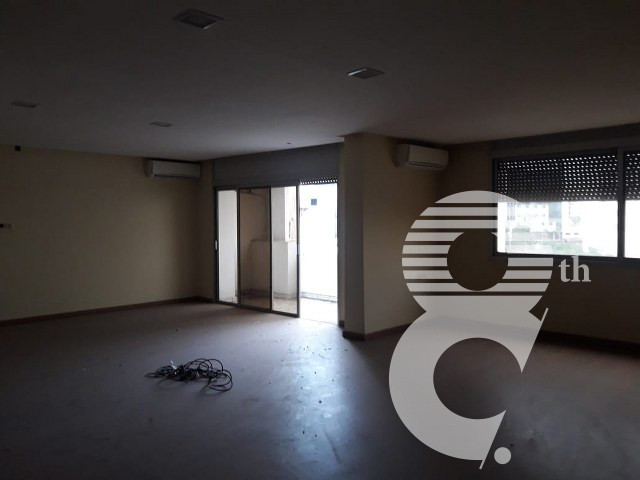 Plateau de bureau 329 m² — Palmier