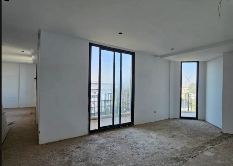 Plateau de bureau 75 m² — Boulevard Abdelmoumen, Tantonville