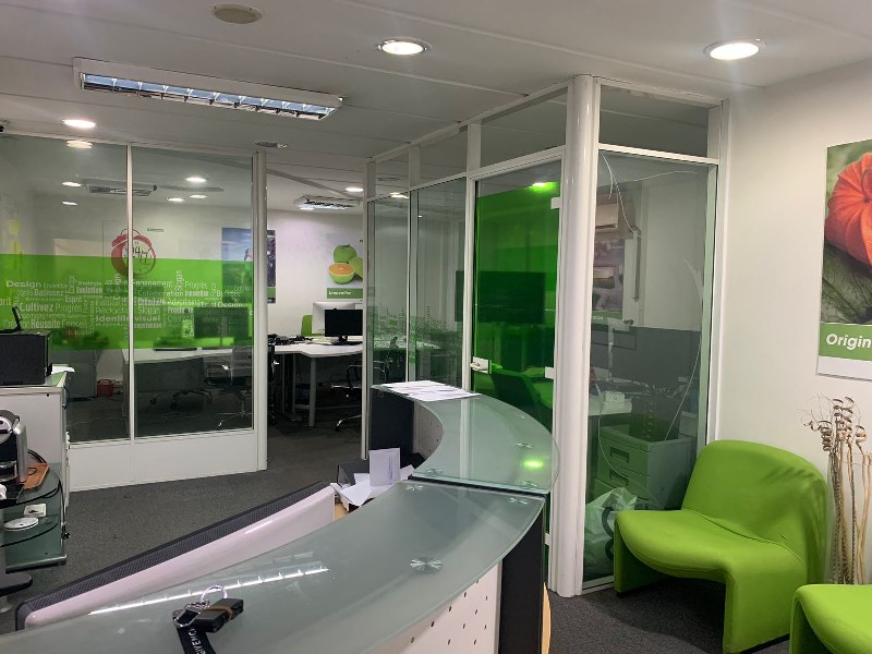 Plateau de bureau 150 m² — Aux Hopitaux, Des Hopitaux