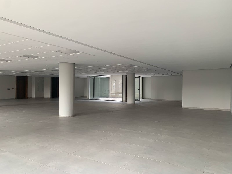 Plateau de bureau 360 m² — Bourgogne Ouest