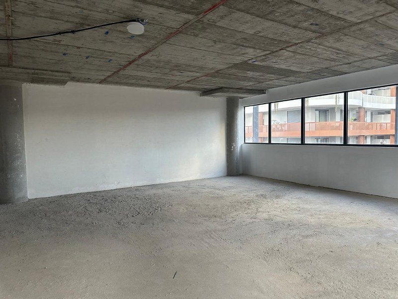 Plateau de bureau 365 m² — CFC