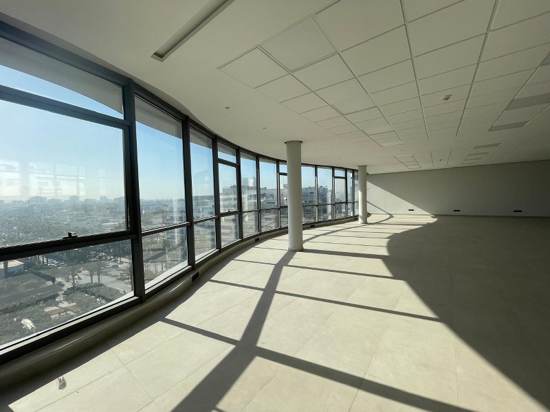 Plateau de bureau 244 m² — Bourgogne Ouest