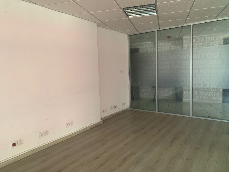 Plateau de bureau 131 m² — Gauthier