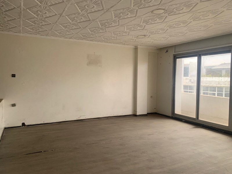 Plateau de bureau 140 m² — Liberte