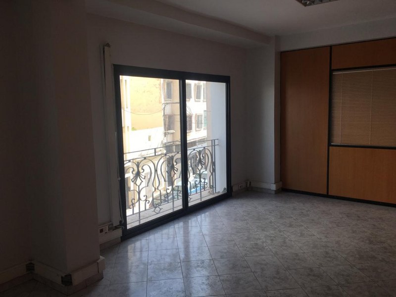 Plateau de bureau 187 m² — Lusitania