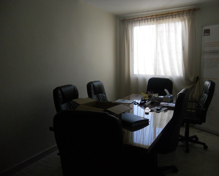 Plateau de bureau 80 m² — Palmier