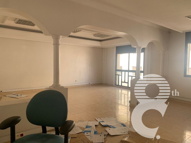 Plateau de bureau 185 m² — Gauthier