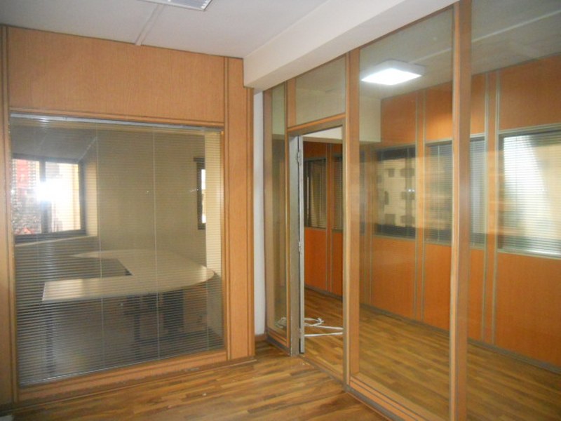 Plateau de bureau 114 m² — Racine