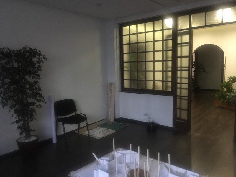Plateau de bureau 144 m² — Racine