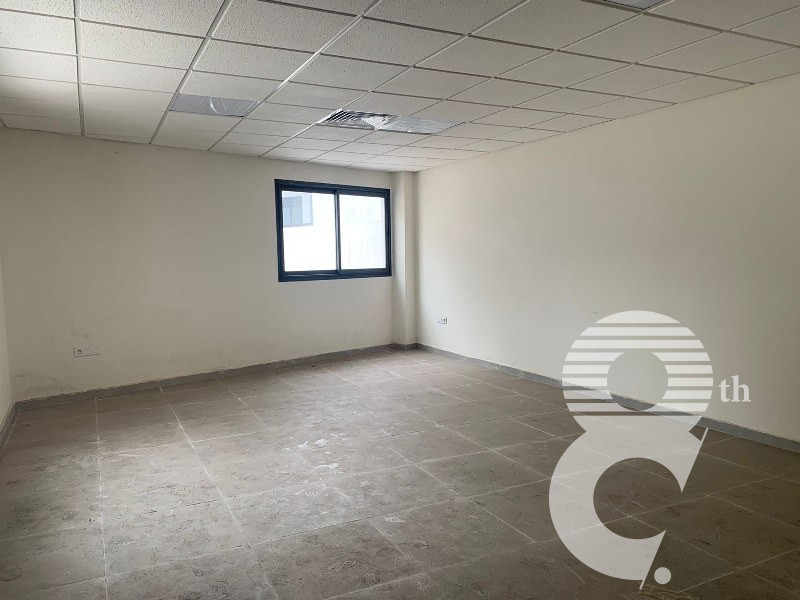 Plateau de bureau 63 m² — Al Batha Extension