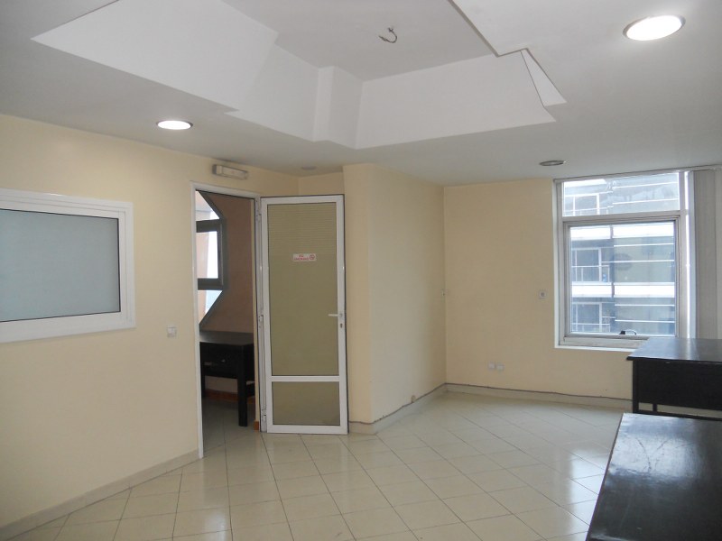 Plateau de bureau 112 m² — Boulevard Ghandi, Hay Raha-Beausejour