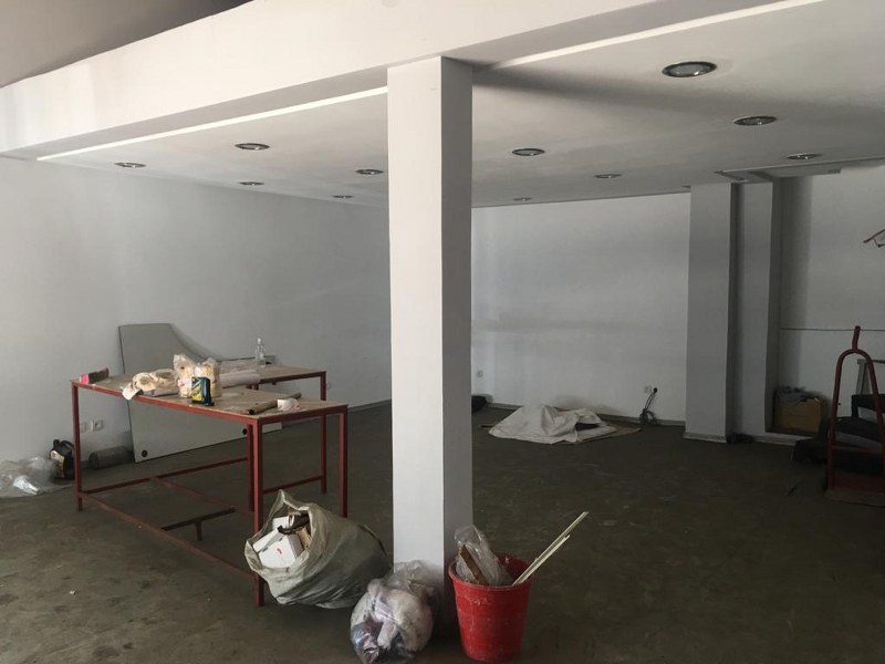 Local commercial 96 m² — Maarif Extension