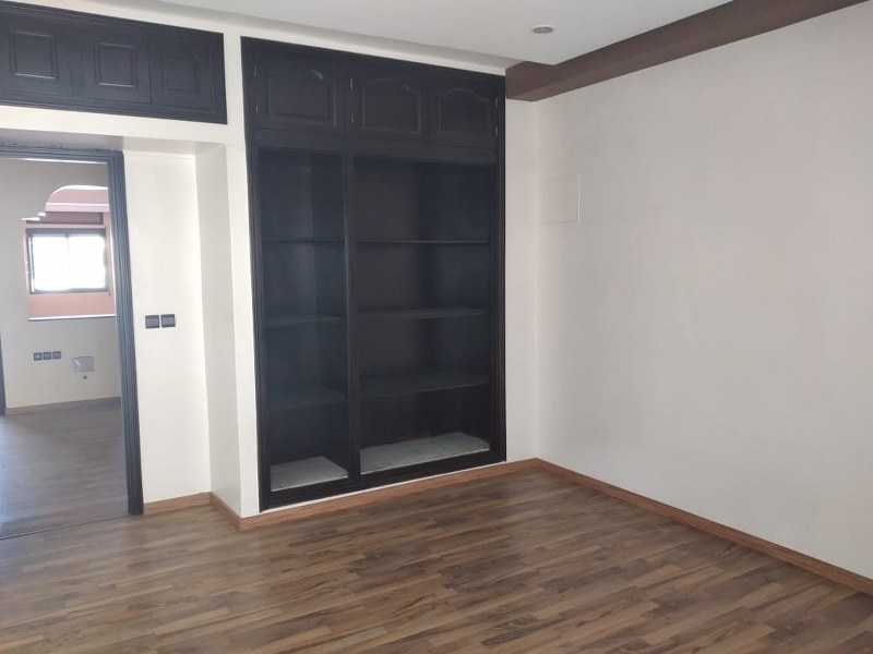 Plateau de bureau 120 m² — Bd Brahim Roudani, Al Batha-Val Fleuri
