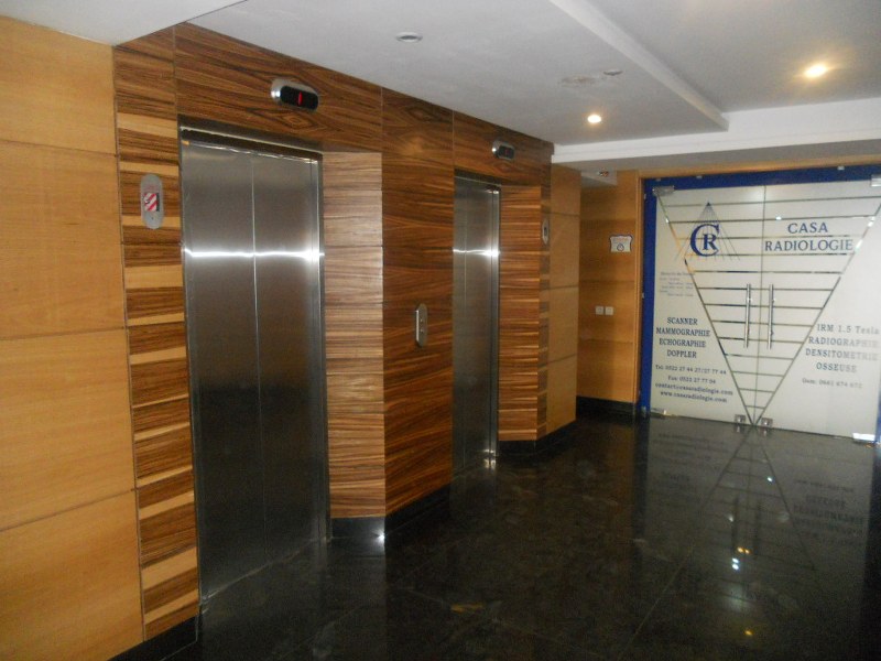 Plateau de bureau 90 m² — Bd Abdelmoumen, Des Hopitaux