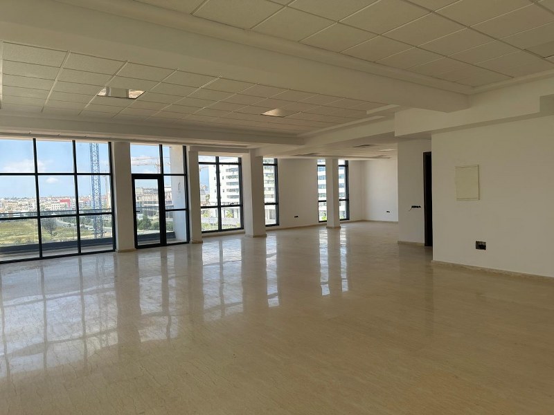 Plateau de bureau 173 m² — Bd Zoulikha Naciri, Sidi Maarouf