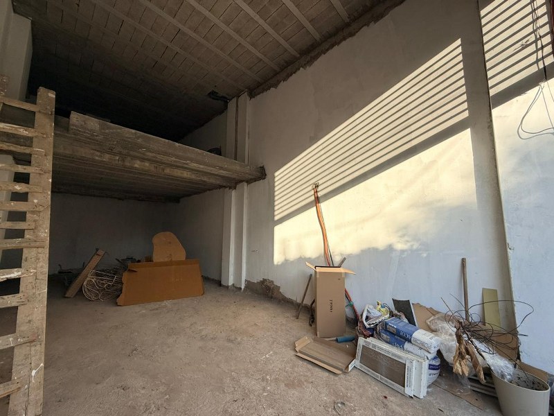 Local commercial 81 m² — Palmier