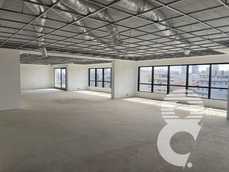 Plateau de bureau 290 m² — Route D'El Jadida, Hay Raha-Beausejour