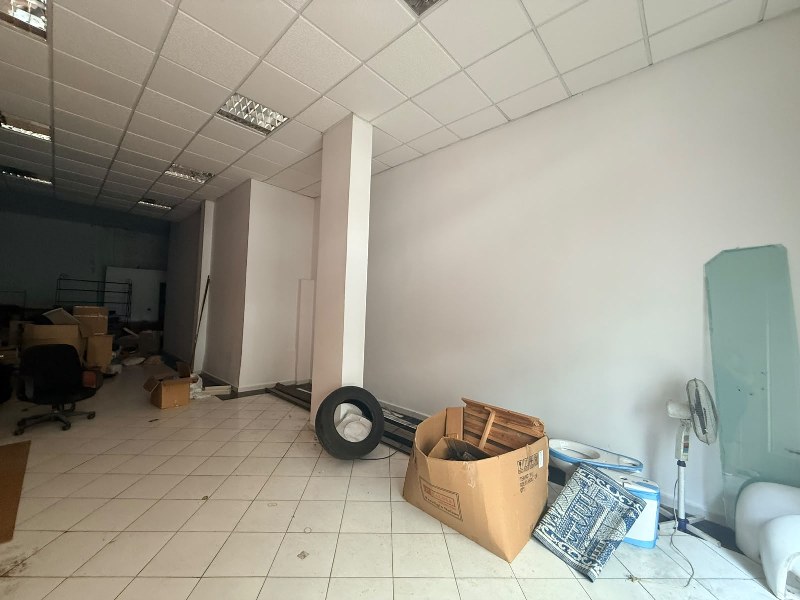 Local commercial 105 m² — Palmier