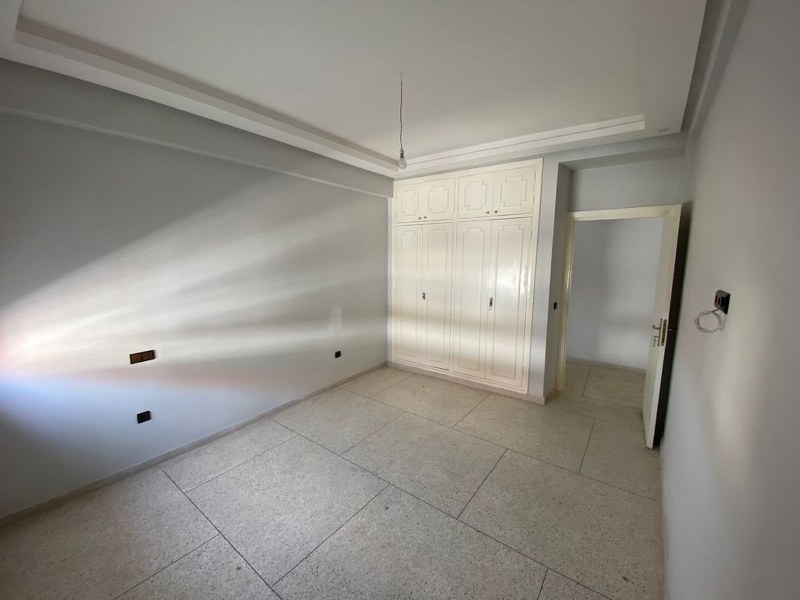 Plateau de bureau 158 m² — Hay Palestine