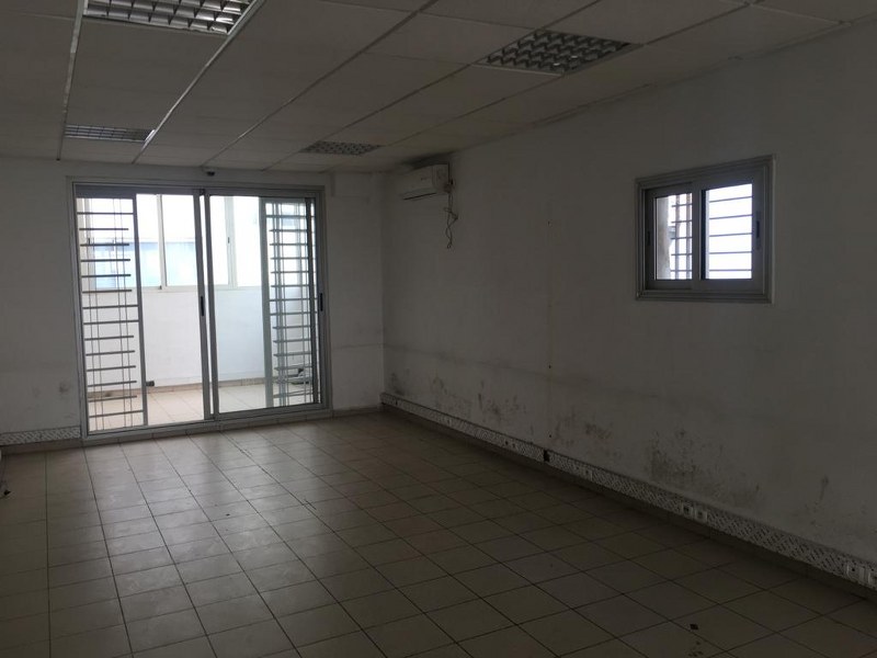 Plateau de bureau 167 m² — Hopitaux