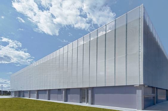 Bâtiment industriel dépôt 5300m² zone industrielle Sapino