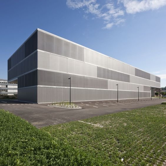 Bâtiment industriel 3600 m² zone industrielle Lissasfa – Casablanca