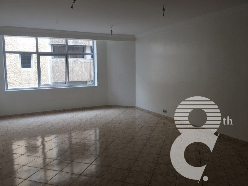 Plateau de bureau 100 m² — Maarif