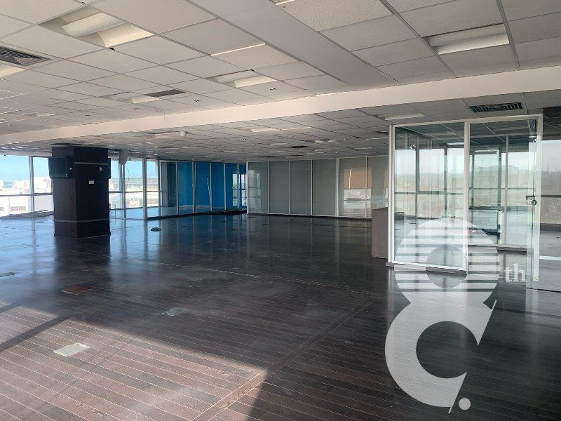 Plateau de bureau 330 m² — Bd Zerktouni, Racine
