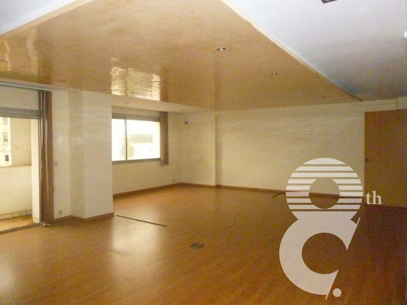 Plateau de bureau 329 m² — Boulevard Abdelmoumen, Palmier