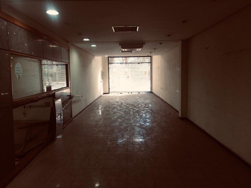 Local commercial 233 m² — Hay Raha-Beausejour