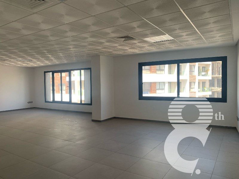 Plateau de bureau 94 m² — Des Hopitaux