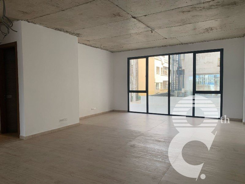 Plateau de bureau 87 m² — Racine