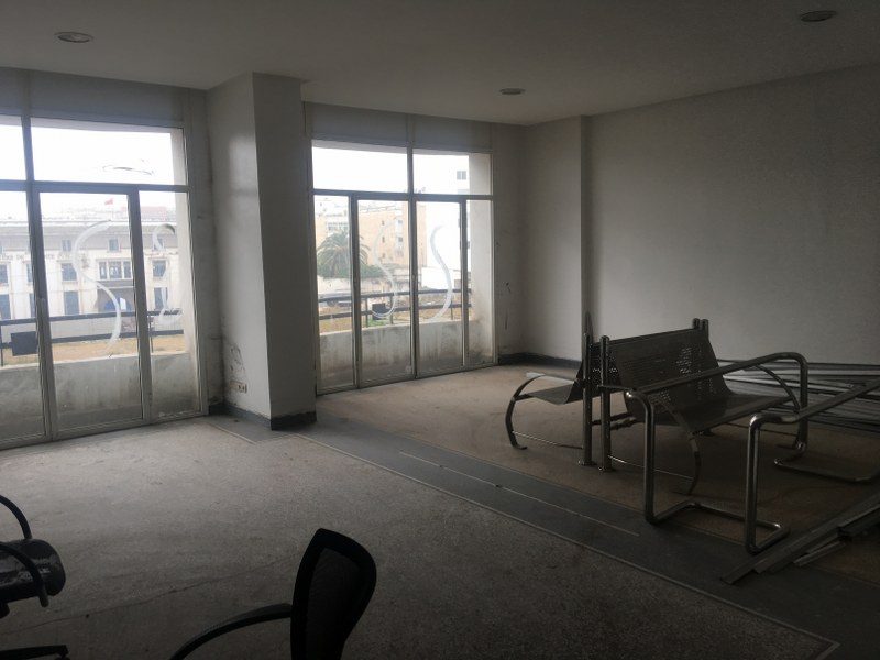 Plateau de bureau 60 m² — Benslimane