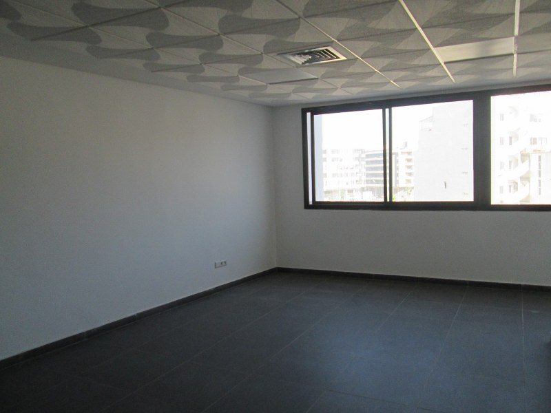 Plateau de bureau 63 m² — Boulevard Abderhman