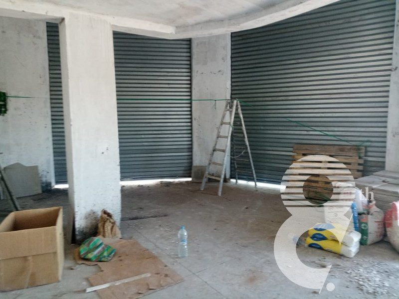 Local commercial 183 m² — Dar Bouazza