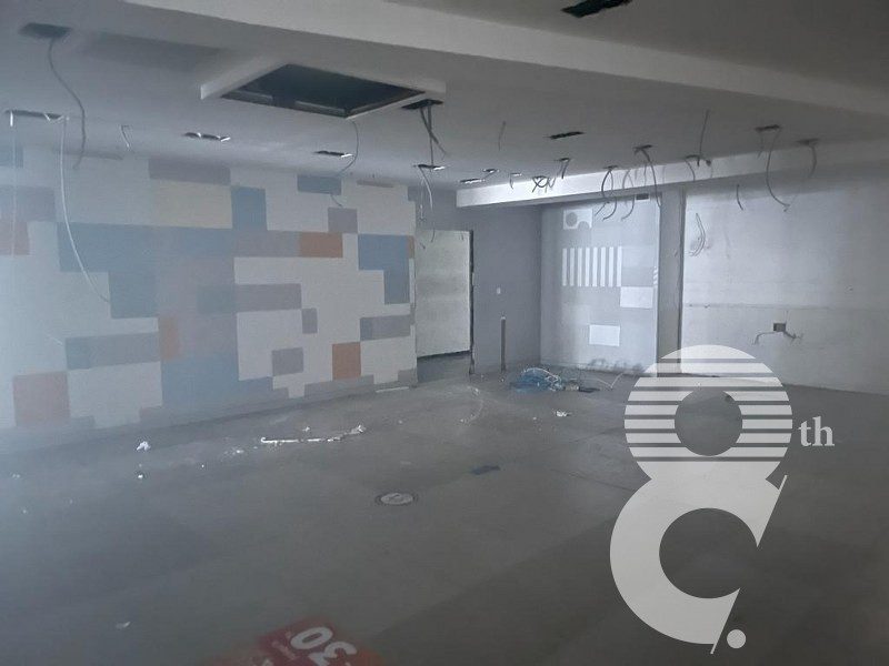 Local commercial 700 m² — Tantonville