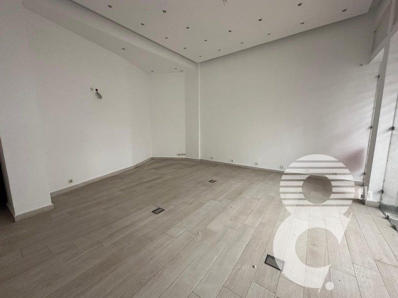 Local commercial 60 m² — Palmier