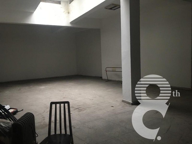 Local commercial 330 m² — Boulevard Abdelmoumen, Palmier