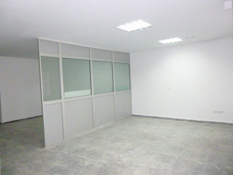 Plateau de bureau 100 m² — Cil-Hay Salam