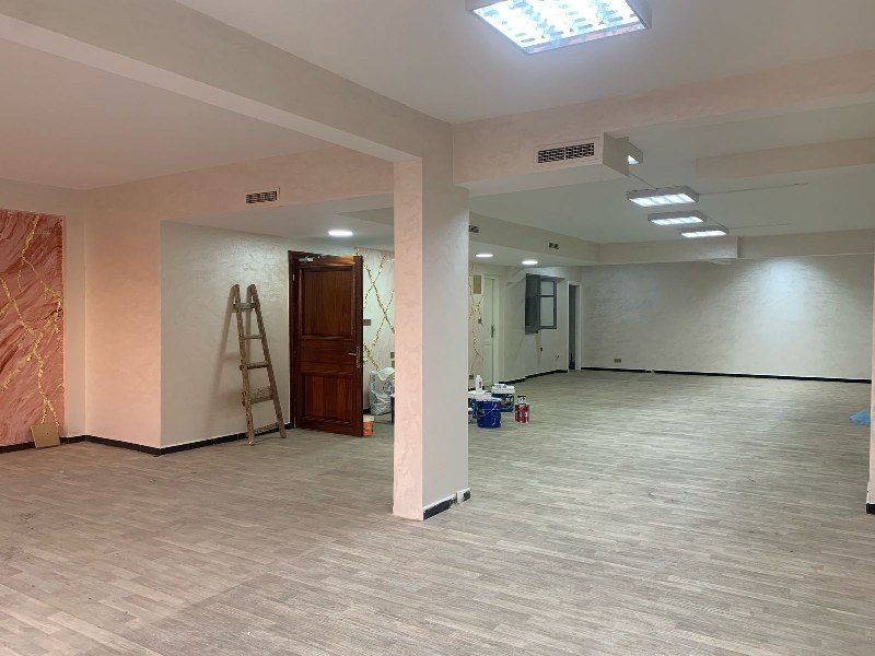 Plateau de bureau 124 m² — Les Hopitaux, Des Hopitaux
