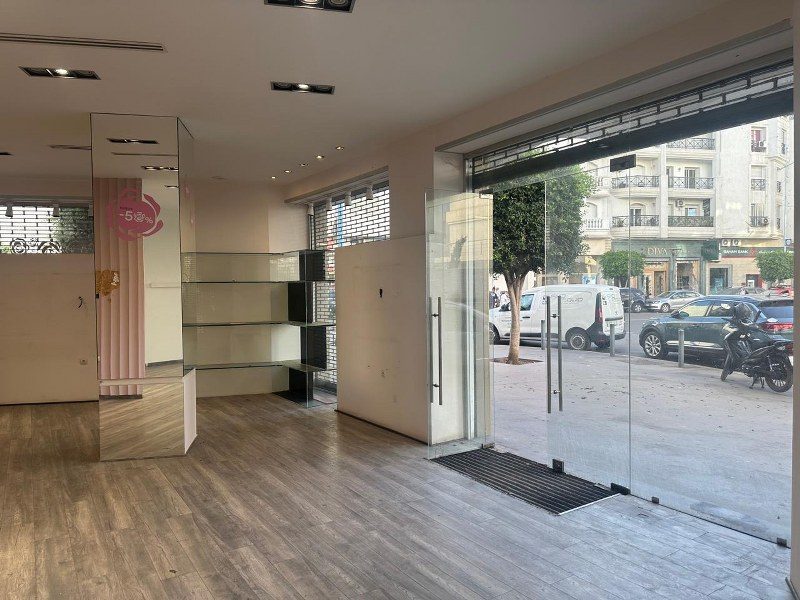 Local commercial 101 m² — Boulevard, Racine Extension