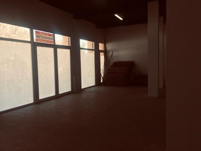 Local commercial 365 m² — Palmier
