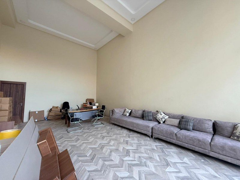 Local commercial 254 m² — Palmier