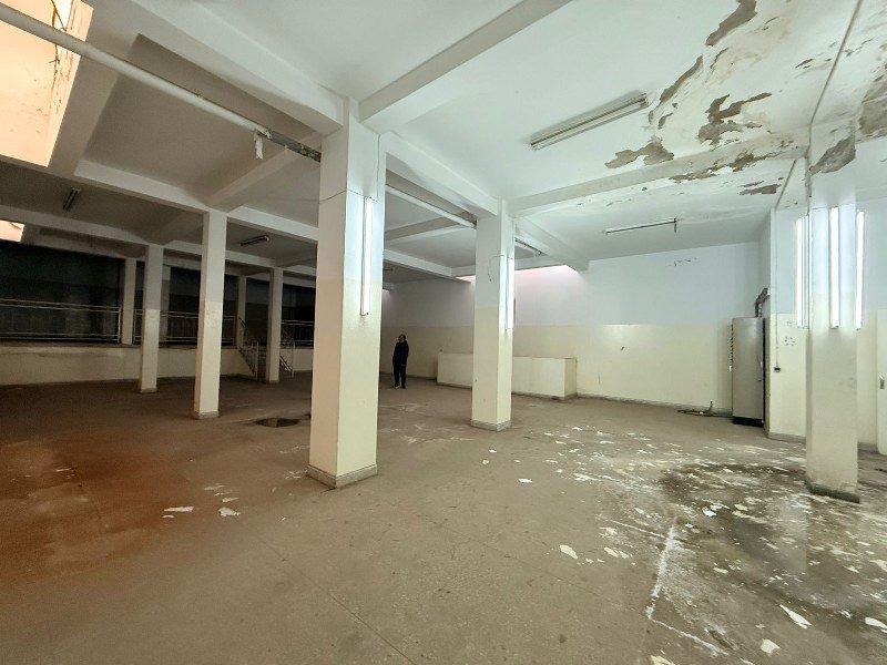 Local commercial 800 m² — Hay Raha Beausejour, Hay Raha-Beausejour