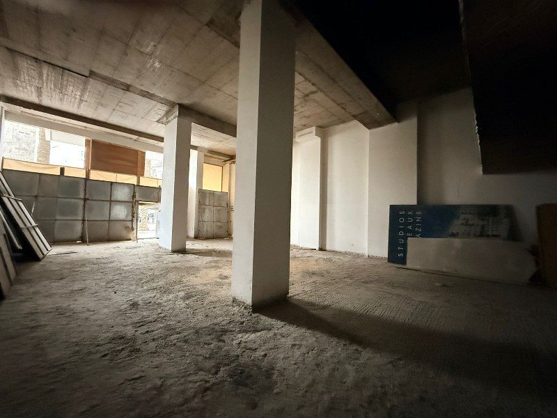 Local commercial 427 m² — Bd Yacoub El Mansour, Maarif Extension