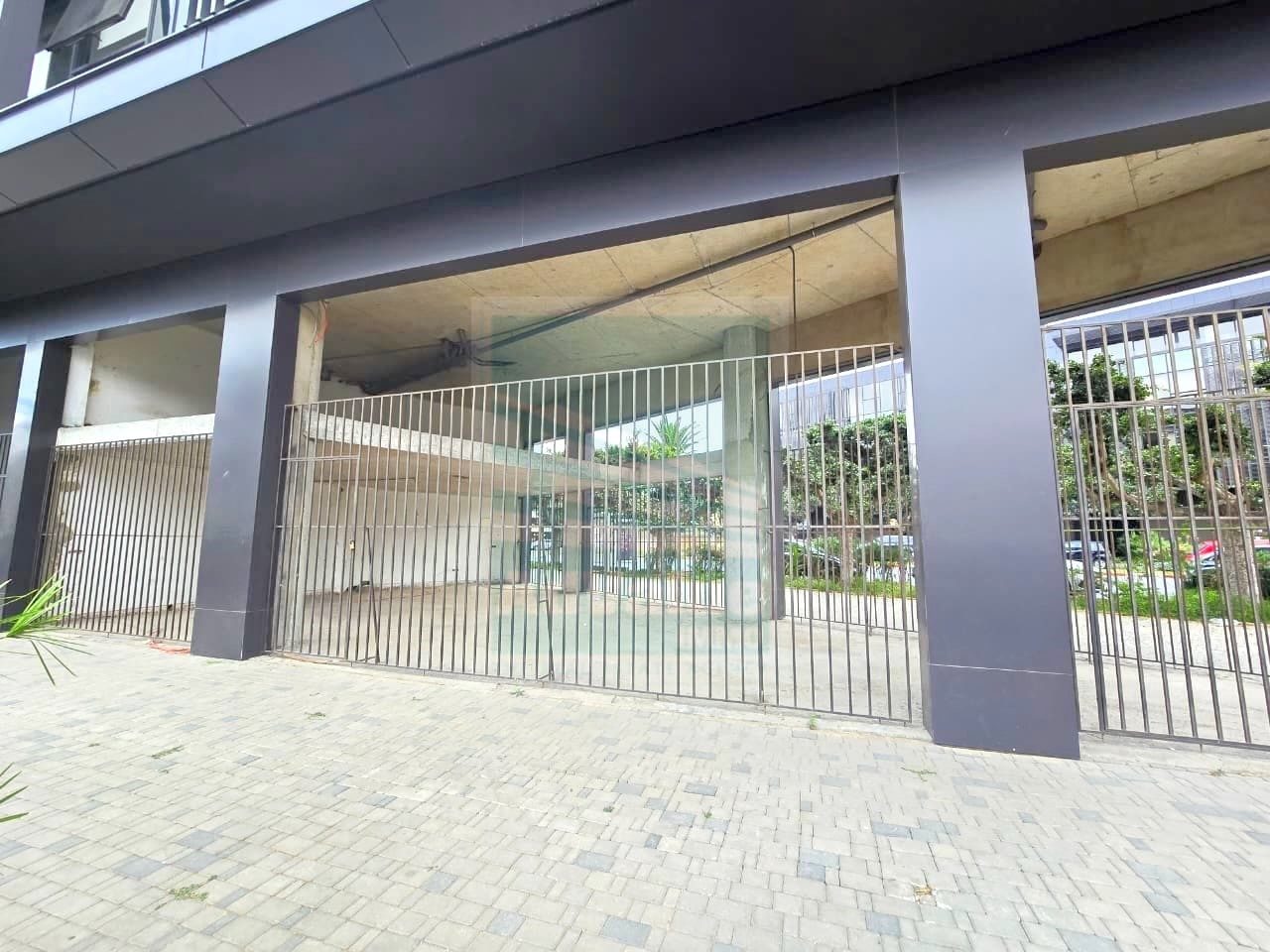 Magasin de 175 m²  à l’angle Bd Ghandi et Bd Stendhal